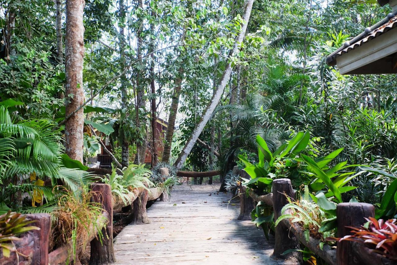 Oyo 604 Ruen Mai Horm Resort Trang Bagian luar foto