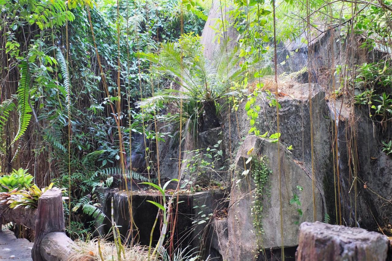 Oyo 604 Ruen Mai Horm Resort Trang Bagian luar foto