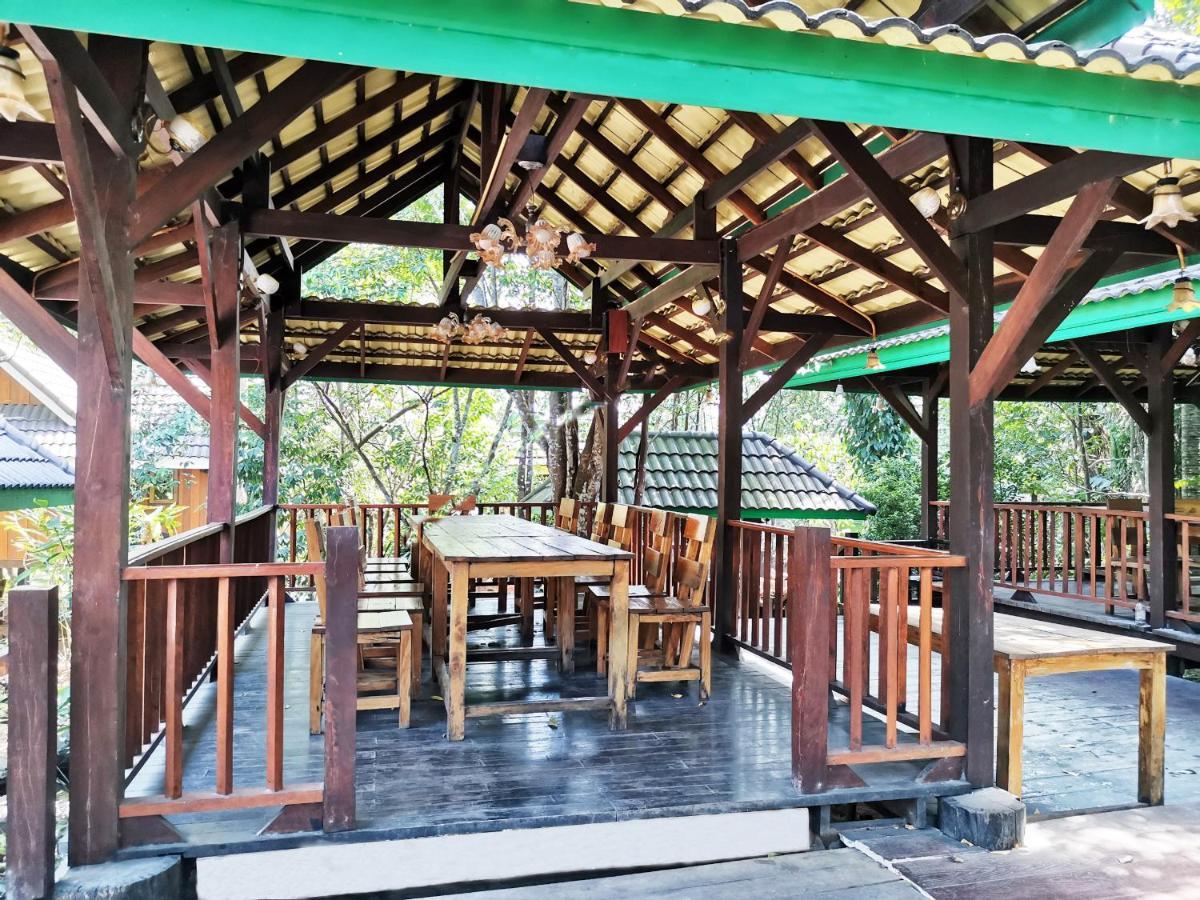 Oyo 604 Ruen Mai Horm Resort Trang Bagian luar foto